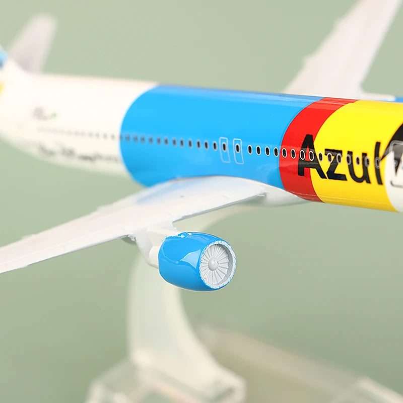 Diecast Metal Model Plane Toy A320 Azul Brazilian Airlines Air Miniature Replica Alloy Aircraft Model