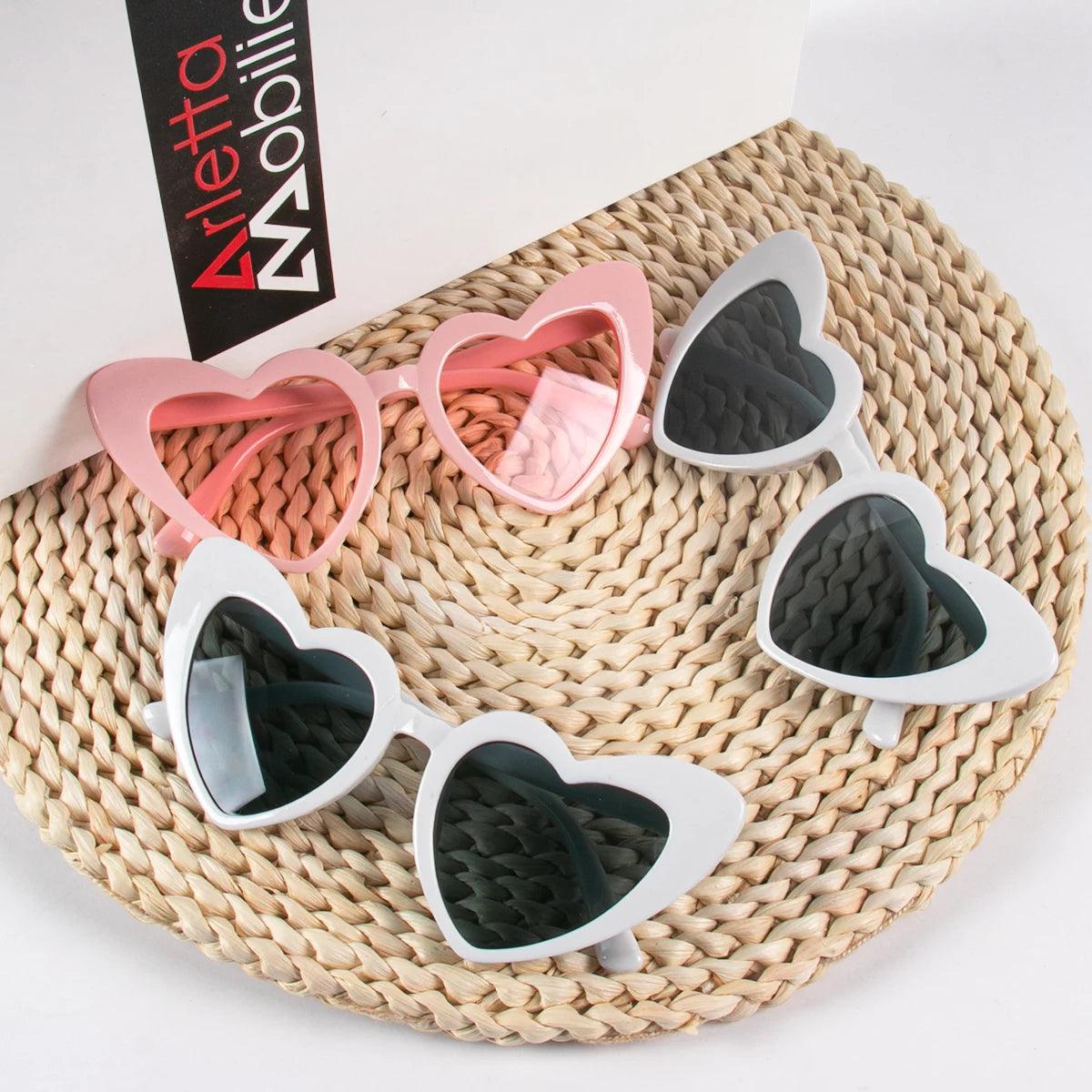 Heart Shaped Sunglasses for Women Retro Cat Eye Sunglasses Wedding Engagement Decoration Shopping Traveling Party Accessories - NTKSTORE