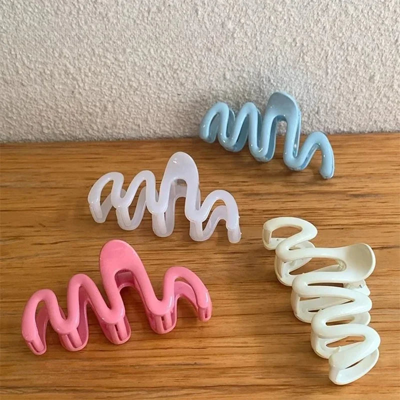 Colorful Wave Hair Claw Clips Women Korean Plastic Shark Hair Clip Geometry High Ponytail Barrette Hairpin Girl Hair Accessories - NTKSTORE