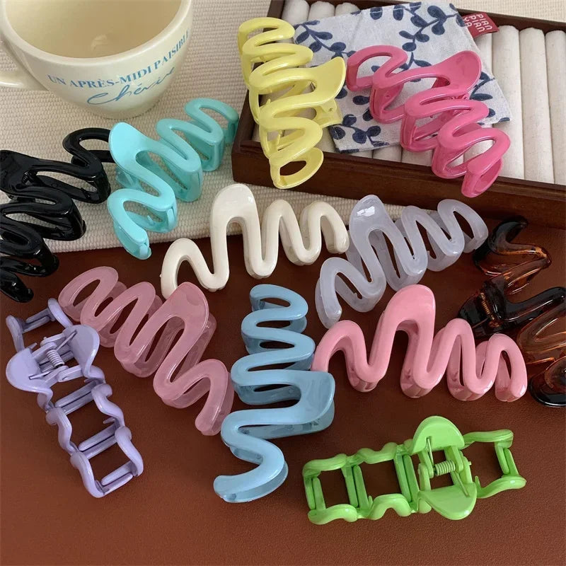 Colorful Wave Hair Claw Clips Women Korean Plastic Shark Hair Clip Geometry High Ponytail Barrette Hairpin Girl Hair Accessories - NTKSTORE